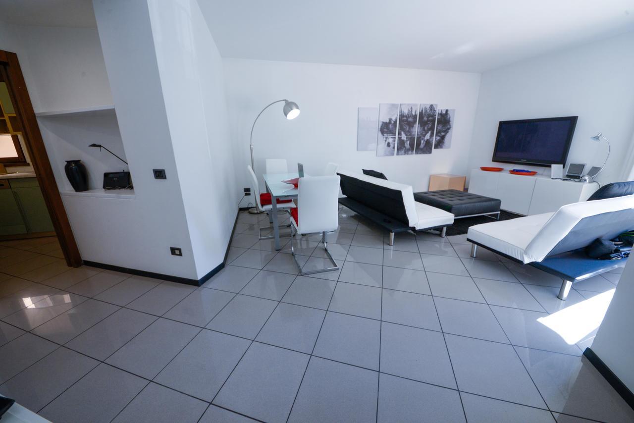 Apartment White Dream *